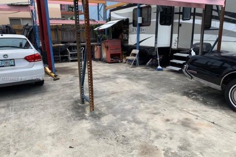 Immobilier commercial à vendre à Hollywood, Floride № 2014536 - photo 11