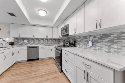 Купить кондоминиум в Клируотер, Флорида 8 комнат, 169.08м2, № 1636867 - фото 12