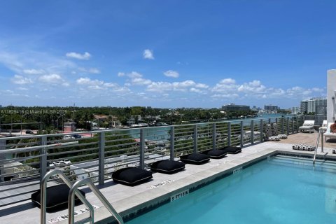Condo in Miami Beach, Florida, 1 bedroom  № 1794409 - photo 22