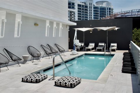 Condo in Miami Beach, Florida, 1 bedroom  № 1794409 - photo 21