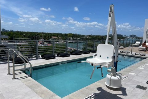 Condo in Miami Beach, Florida, 1 bedroom  № 1794409 - photo 23