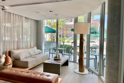 Condo in Miami Beach, Florida, 1 bedroom  № 1794409 - photo 3