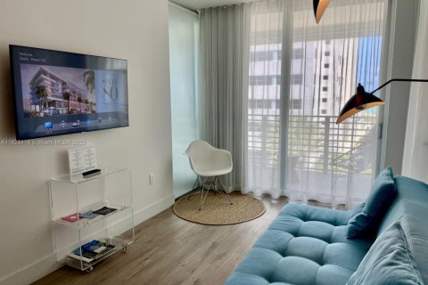 Condo in Miami Beach, Florida, 1 bedroom  № 1794409 - photo 8