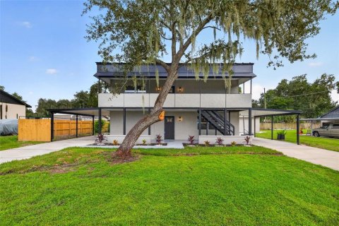 House in Riverview, Florida 4 bedrooms, 214.05 sq.m. № 2400278