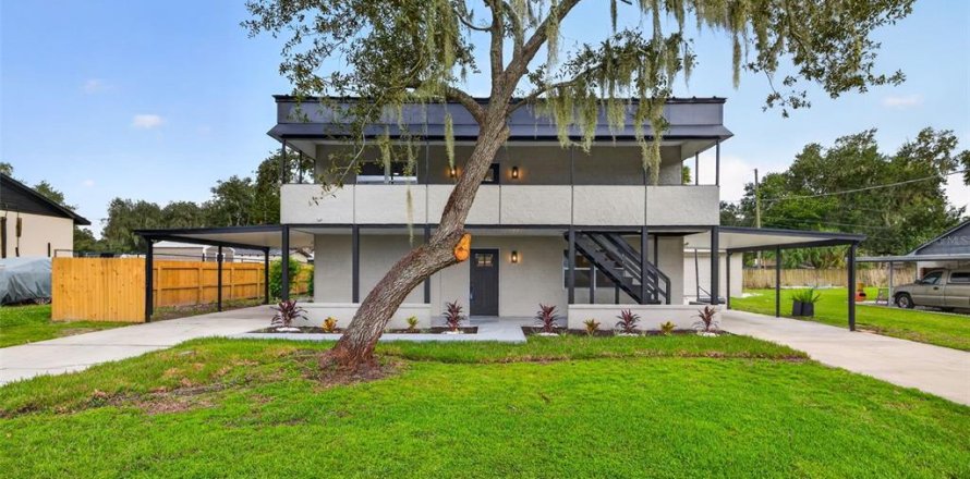 House in Riverview, Florida 4 bedrooms, 214.05 sq.m. № 2400278