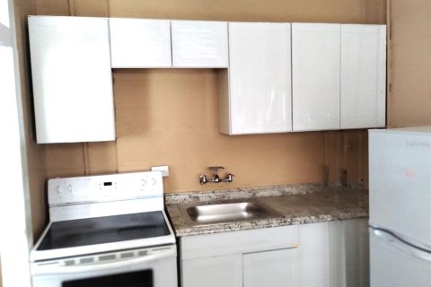 Снять в аренду квартиру в Тампа, Флорида 3 комнаты, 65.03м2, № 2104772 - фото 13