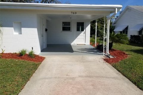 Condo in Winter Haven, Florida, 2 bedrooms  № 1608474 - photo 12