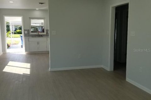 Condo in Winter Haven, Florida, 2 bedrooms  № 1608474 - photo 7