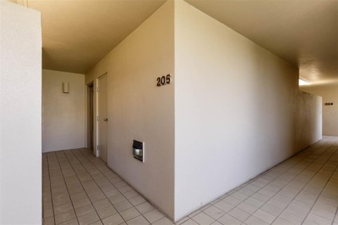 Copropriété à louer à Saint Petersburg, Floride: 2 chambres, 131.46 m2 № 2385587 - photo 4