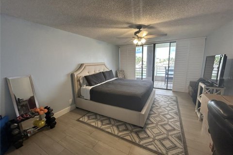 Copropriété à louer à Saint Petersburg, Floride: 2 chambres, 131.46 m2 № 2385587 - photo 20