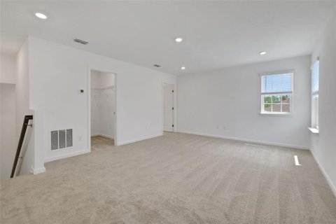 Casa en venta en Palm Coast, Florida, 5 dormitorios, 212.65 m2 № 2107373 - foto 11