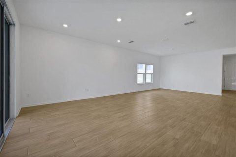 Casa en venta en Palm Coast, Florida, 5 dormitorios, 212.65 m2 № 2107373 - foto 25