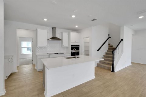 Casa en venta en Palm Coast, Florida, 5 dormitorios, 212.65 m2 № 2107373 - foto 17