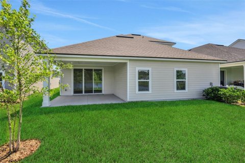 Casa en venta en Palm Coast, Florida, 5 dormitorios, 212.65 m2 № 2107373 - foto 4