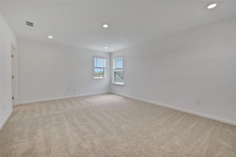 Casa en venta en Palm Coast, Florida, 5 dormitorios, 212.65 m2 № 2107373 - foto 10