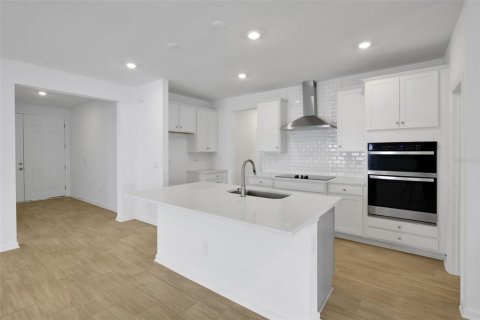 Casa en venta en Palm Coast, Florida, 5 dormitorios, 212.65 m2 № 2107373 - foto 16