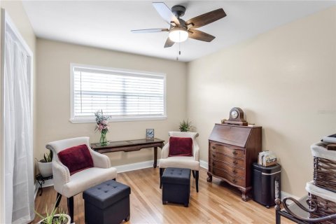 House in Tampa, Florida 3 bedrooms, 117.06 sq.m. № 1865938 - photo 19
