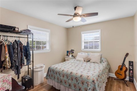 House in Tampa, Florida 3 bedrooms, 117.06 sq.m. № 1865938 - photo 16
