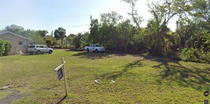 Land in Port Charlotte, Florida № 2164232