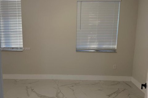 Adosado en alquiler en Miramar, Florida, 4 dormitorios, 137.59 m2 № 1989193 - foto 4