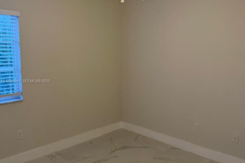 Adosado en alquiler en Miramar, Florida, 4 dormitorios, 137.59 m2 № 1989193 - foto 14