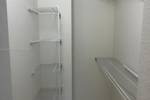 Adosado en alquiler en Miramar, Florida, 4 dormitorios, 137.59 m2 № 1989193 - foto 23