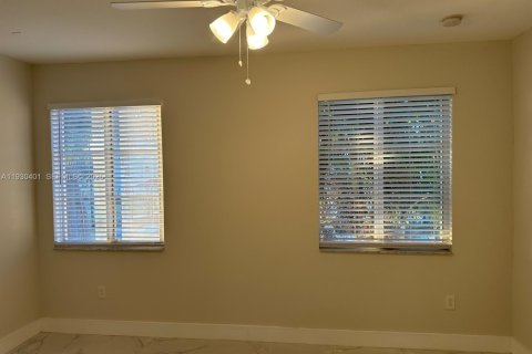 Adosado en alquiler en Miramar, Florida, 4 dormitorios, 137.59 m2 № 1989193 - foto 5