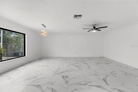 House in Land O' Lakes, Florida 4 bedrooms, 278.89 sq.m. № 1805120 - photo 29