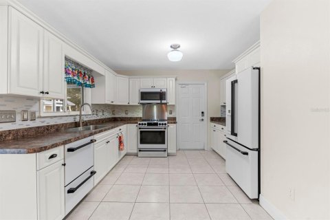 Casa en venta en Wesley Chapel, Florida, 3 dormitorios, 146.69 m2 № 1899538 - foto 16