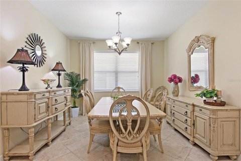 Villa ou maison à vendre à Davenport, Floride: 4 chambres, 212.47 m2 № 2419277 - photo 10