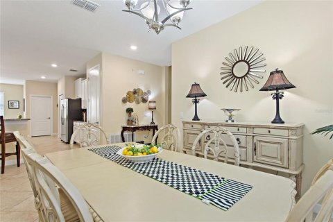 Villa ou maison à vendre à Davenport, Floride: 4 chambres, 212.47 m2 № 2419277 - photo 11
