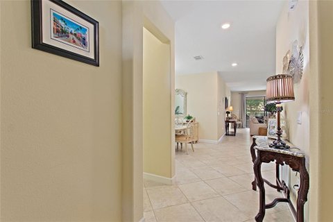 Villa ou maison à vendre à Davenport, Floride: 4 chambres, 212.47 m2 № 2419277 - photo 2
