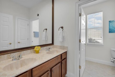 House in Windermere, Florida 5 bedrooms, 356.74 sq.m. № 1540200 - photo 10