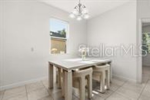 Casa en alquiler en Kissimmee, Florida, 4 dormitorios, 275.27 m2 № 2119921 - foto 11