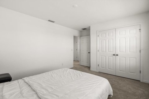 Villa ou maison à louer à Kissimmee, Floride: 4 chambres, 275.27 m2 № 2119921 - photo 17