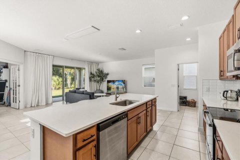 Villa ou maison à louer à Kissimmee, Floride: 4 chambres, 275.27 m2 № 2119921 - photo 19