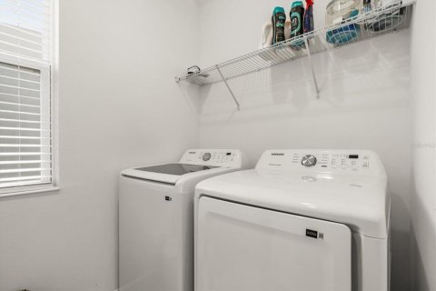 Villa ou maison à louer à Kissimmee, Floride: 4 chambres, 275.27 m2 № 2119921 - photo 25
