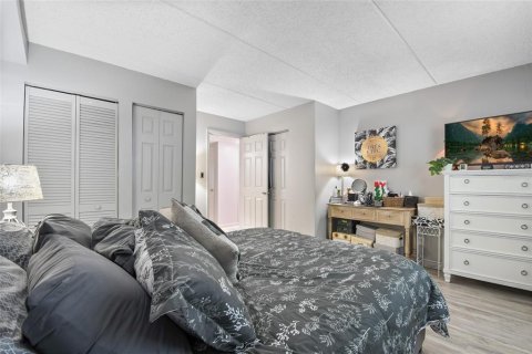 Condo in Winter Park, Florida, 1 bedroom  № 1797999 - photo 4