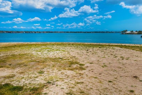 Land in Belleair Beach, Florida № 1243491 - photo 3
