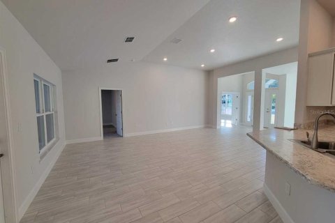 Casa en venta en Ocala, Florida, 4 dormitorios, 216.46 m2 № 1869354 - foto 12