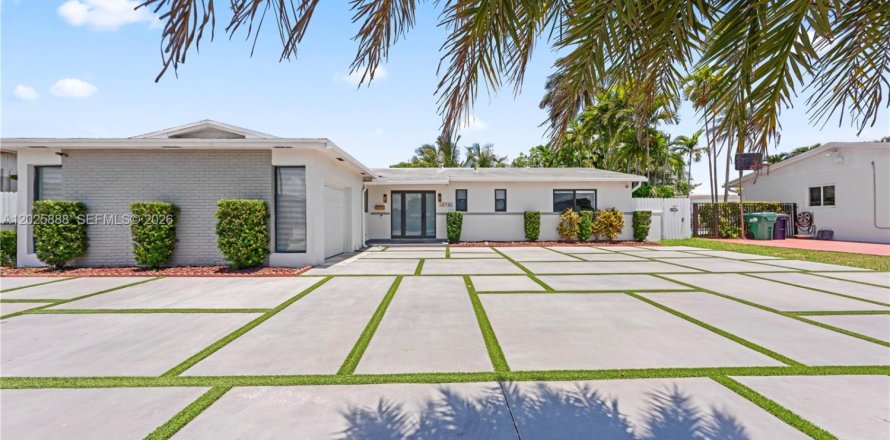 Villa ou maison à Miami, Floride 3 chambres, 155.7 m2 № 2146473