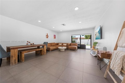 Villa ou maison à vendre à Miami, Floride: 3 chambres, 155.7 m2 № 2146473 - photo 24