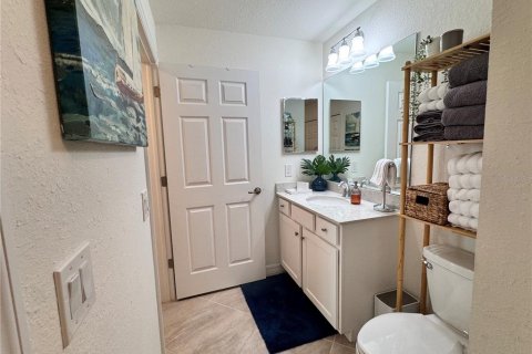 Condo in Bradenton, Florida, 2 bedrooms  № 1778519 - photo 13