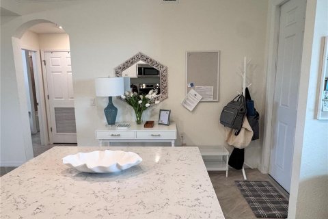 Condo in Bradenton, Florida, 2 bedrooms  № 1778519 - photo 7