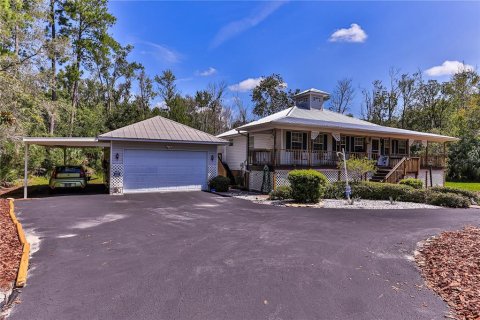 House in Crystal River, Florida 3 bedrooms, 140.1 sq.m. № 2312651 - photo 3