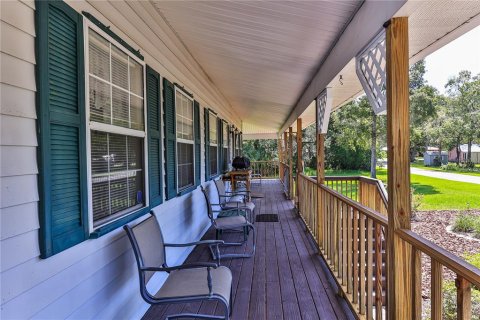 House in Crystal River, Florida 3 bedrooms, 140.1 sq.m. № 2312651 - photo 5