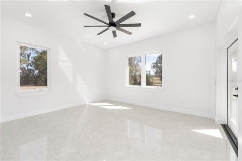 House in Ocala, Florida 4 bedrooms, 279.91 sq.m. № 2166262 - photo 22