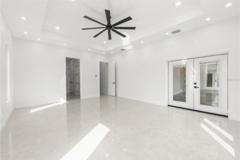 House in Ocala, Florida 4 bedrooms, 279.91 sq.m. № 2166262 - photo 28