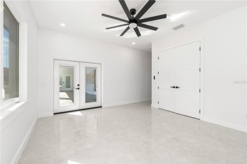 House in Ocala, Florida 4 bedrooms, 279.91 sq.m. № 2166262 - photo 23