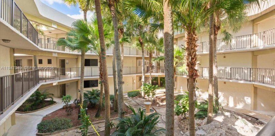 Кондоминиум с 1 спальней в Майами, Флорида № 2003239